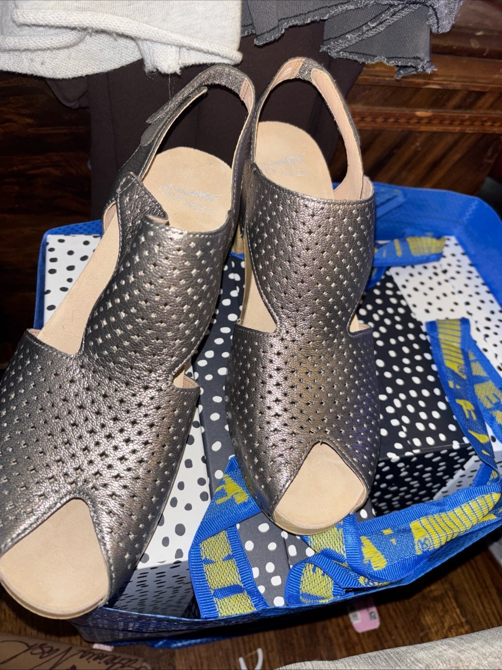 Women's Metallic Bronze Peep-Toe Slingback wide heels size 40